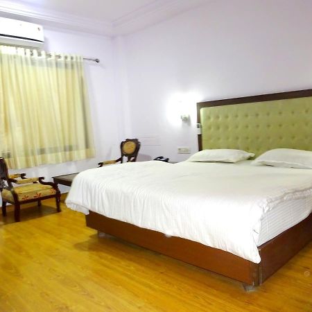Hotel Utsav Nāthdwāra Dış mekan fotoğraf