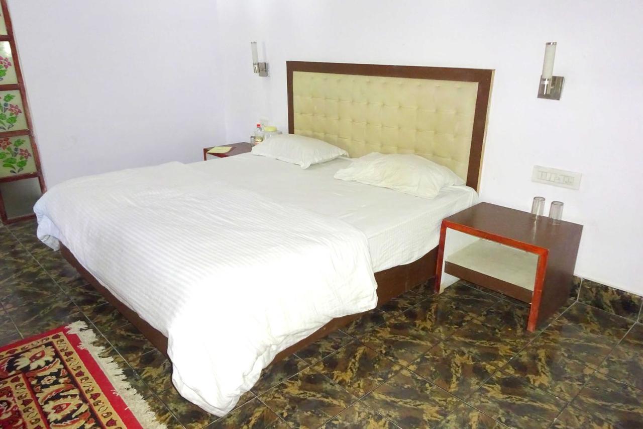 Hotel Utsav Nāthdwāra Dış mekan fotoğraf