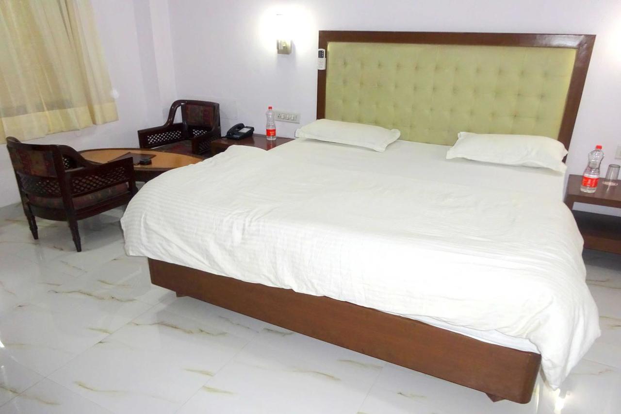 Hotel Utsav Nāthdwāra Dış mekan fotoğraf