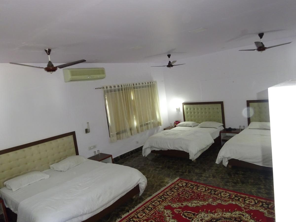 Hotel Utsav Nāthdwāra Dış mekan fotoğraf